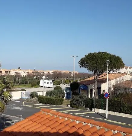 Charmante Dans Village Naturiste