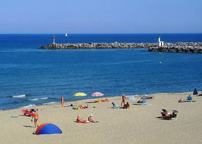 Charmante Dans Village Naturiste * Leucate
